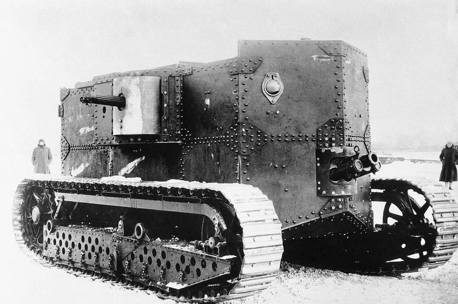 Первый американский танк Holt 1917. Танк Holt Gas-Electric Tank. Танки первой мировой войны 1914-1918. Первый танк в 1 мировой войне. Первые американские танки
