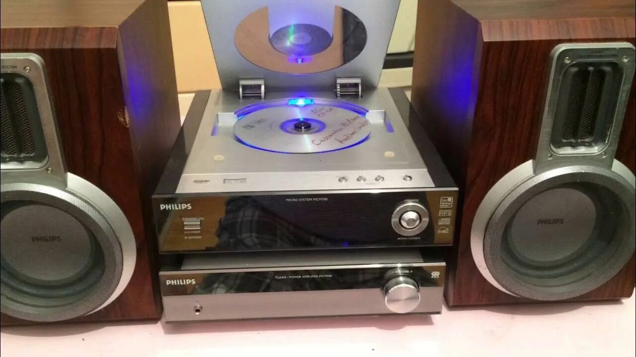 Погружной блендер филипс 700 ватт. Блендер philips 700w. Philips 700. Philips блендер погружной. Блендер philips hr1372.