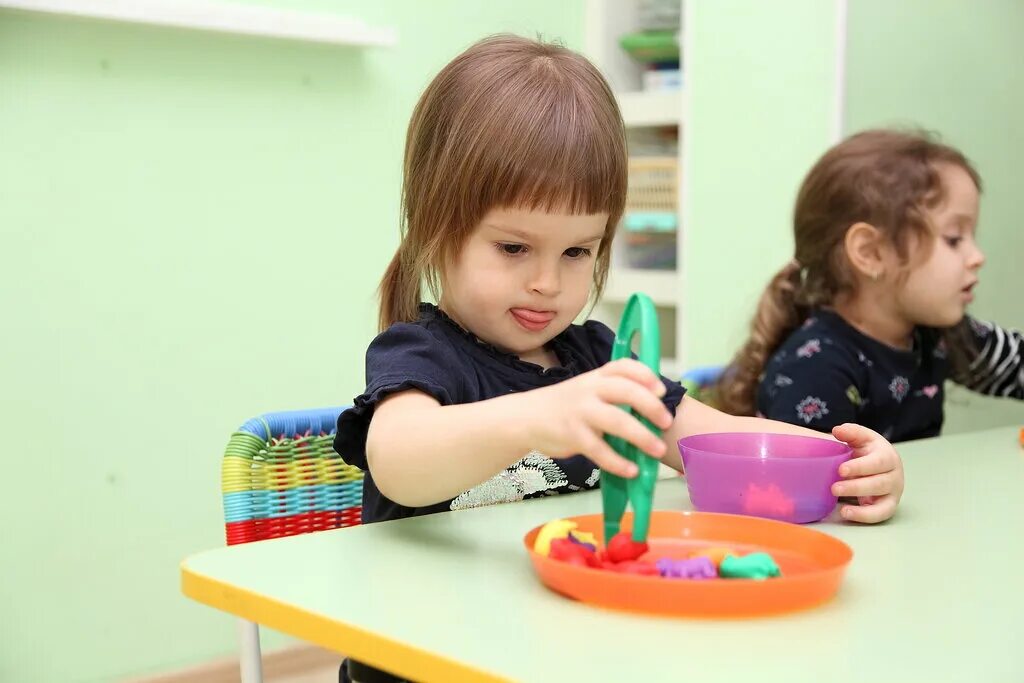 Детский сад киндер. Киндер сад Люберцы. Kinder с детский сад. Kinder Garden сад. Киндер сад Подольск.