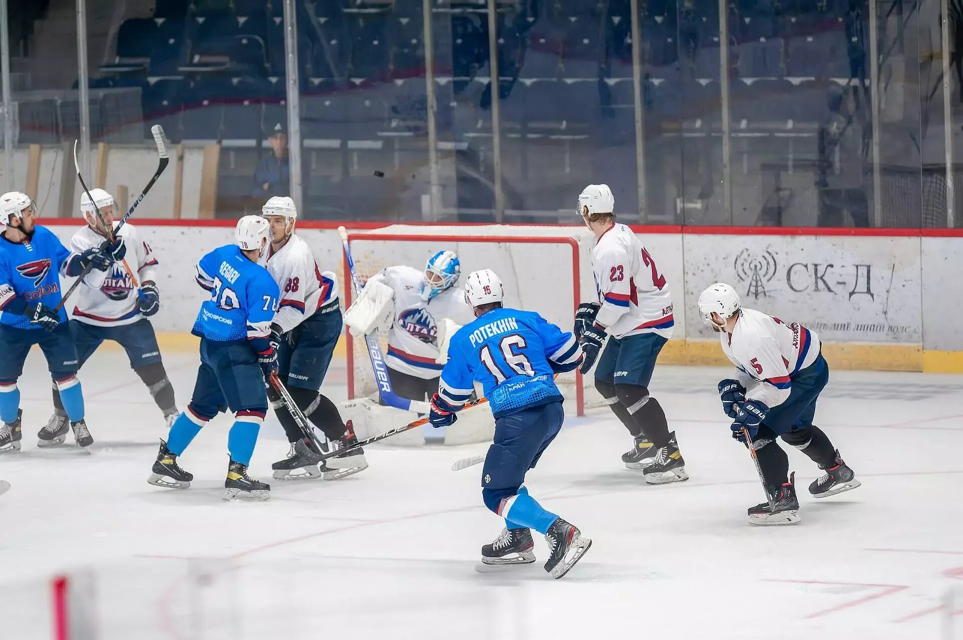 Хк металлург. Хоккейная команда торпедо роман. Команда химик воскресенск. Сокол красноярск динамо алтай прогноз. Харри сятери финляндия.