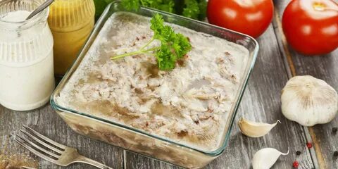 Когда класть в холодец лук и морковь