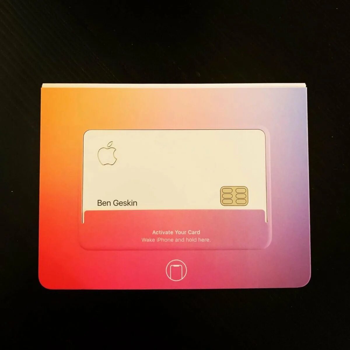 Apple card. Карточка эппл. карта apple card. кредитка apple. кредитная карта эппл.