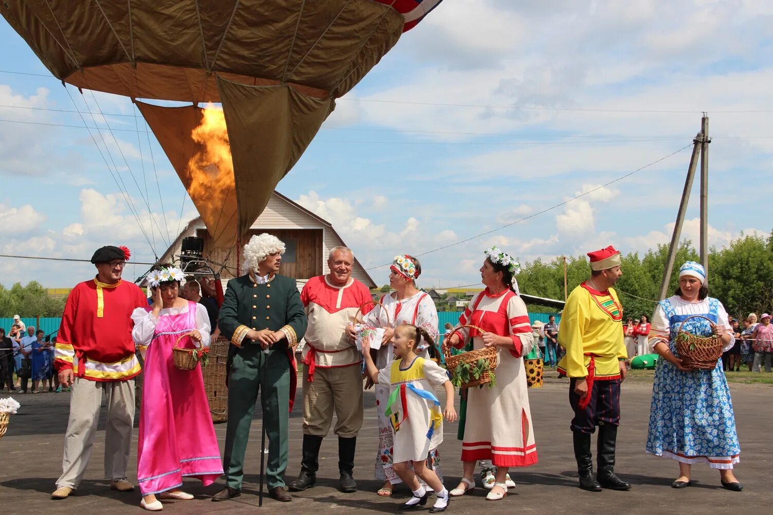 Тихвинская ярмарка радищево 2023. Тихвинская ярмарка 2023 цивильск. Тихвин ярмарка. Тихвинская ярмарка радищево. Тихвинская ярмарка в 17 веке где находится.