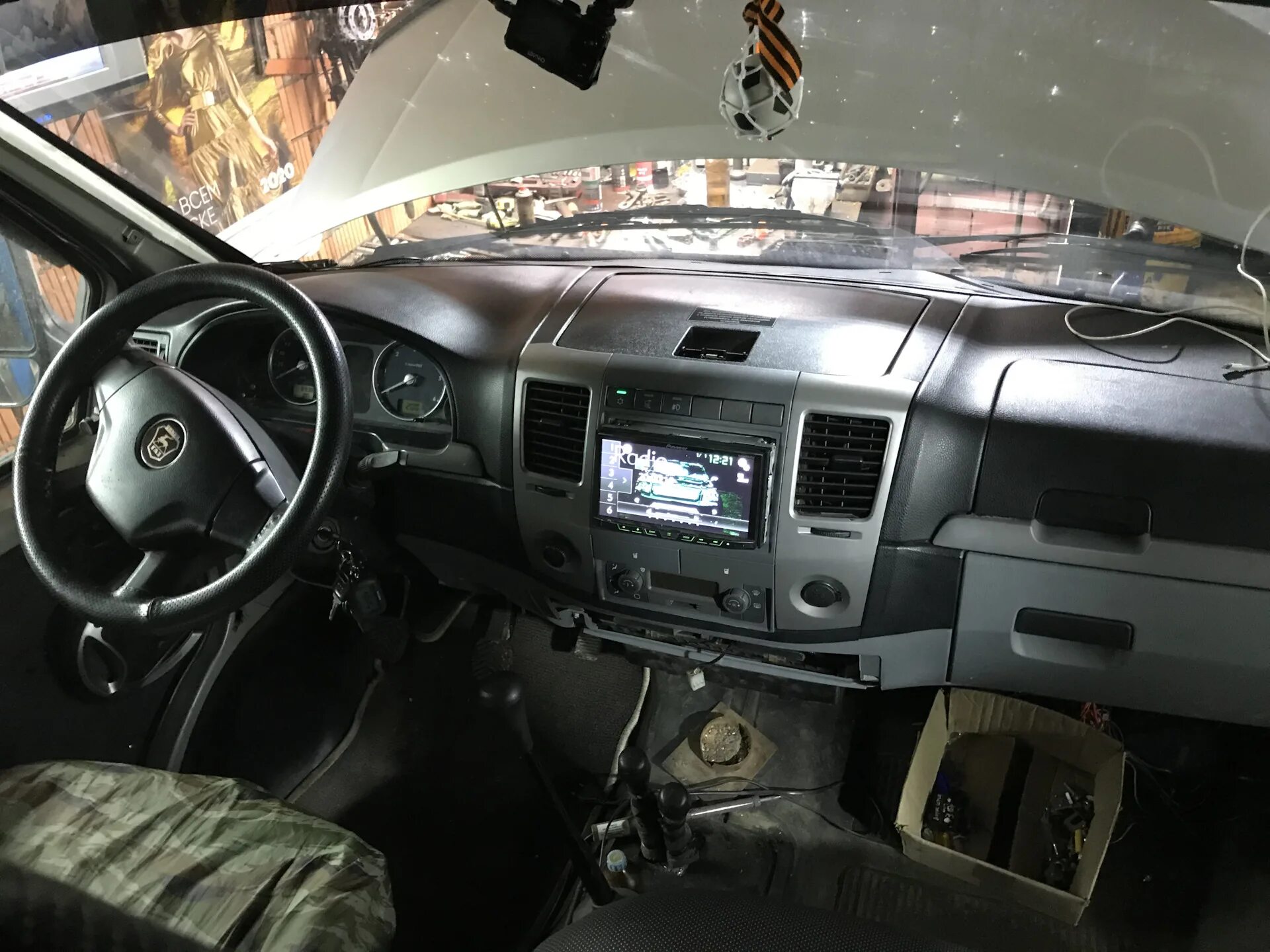 Кнопки управления на торпеде газ 3302. Панель управления соболь. Панель управления соболь. Кнопки управления панели приборов газ соболь. Газ 3302 бизнес торпеда.