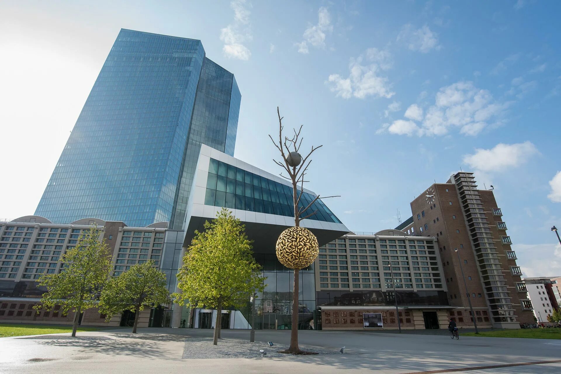 Европейского центрального банка Frankfurt. Европейский Центральный банк (ЕЦБ). Здание Центробанк Европы. Штаб-квартира европейского центрального банка. European central bank