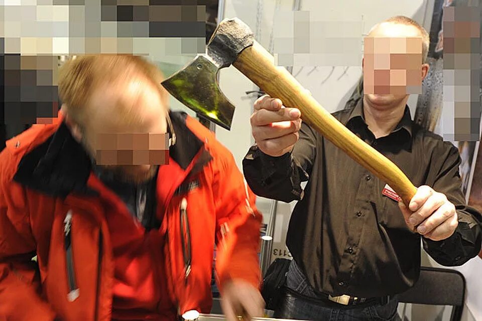 Ударил по башке