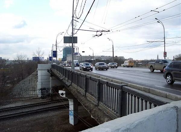Мост текстильщик. Мост текстильщик. Климовский мост тверская область. Пешеходный мост вологда у вокзала. Мост текстильщик.