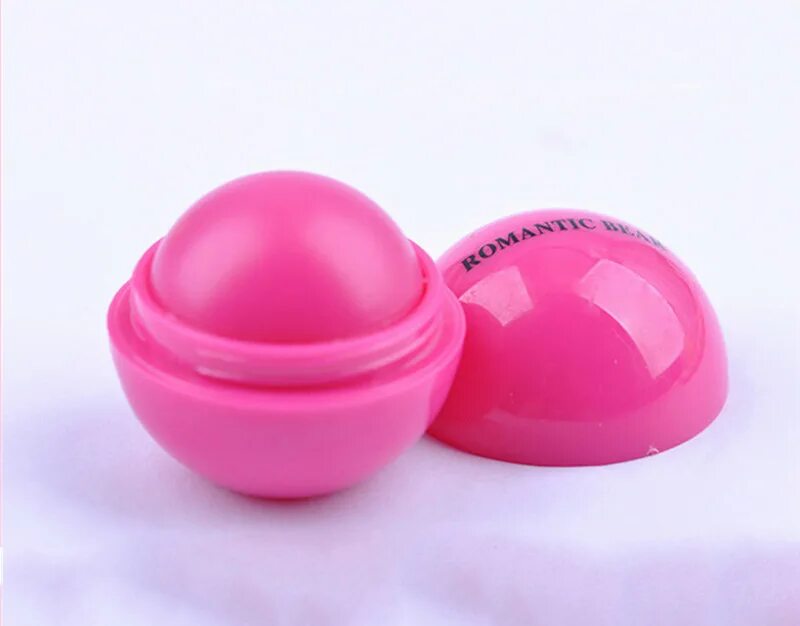 консилер лавли ликвид камуфляж оттенки. необычная косметика. бальзам панда для губ круглые. пудра в шариках фаберлик. макияж цветной палеткой.