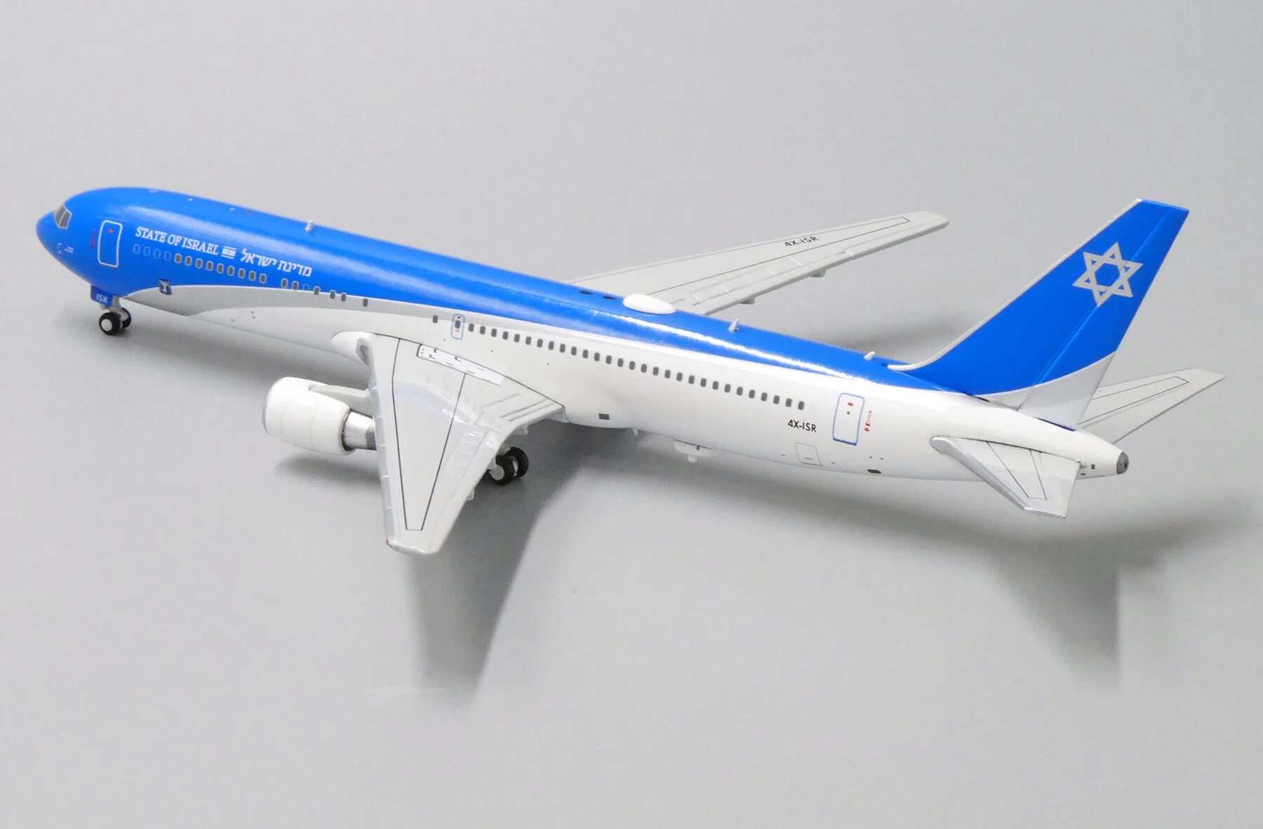 Самолет модель боинг 747-8 lufthansa. Модель самолета боинг. Модель самолета боинг 737-800. Самолет модель boeing 737-800. Самолет модель boeing 737-800.