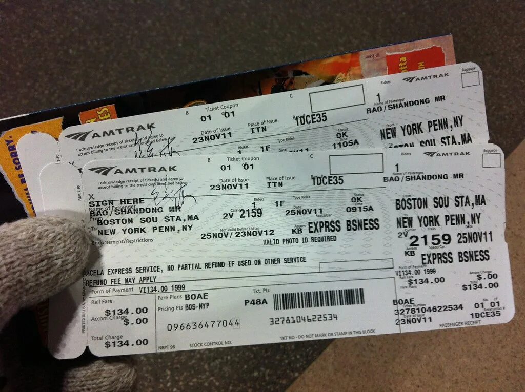 V tickets. Ticket to New York. Билет американский New York. Round trip ticket. Tickets trip.