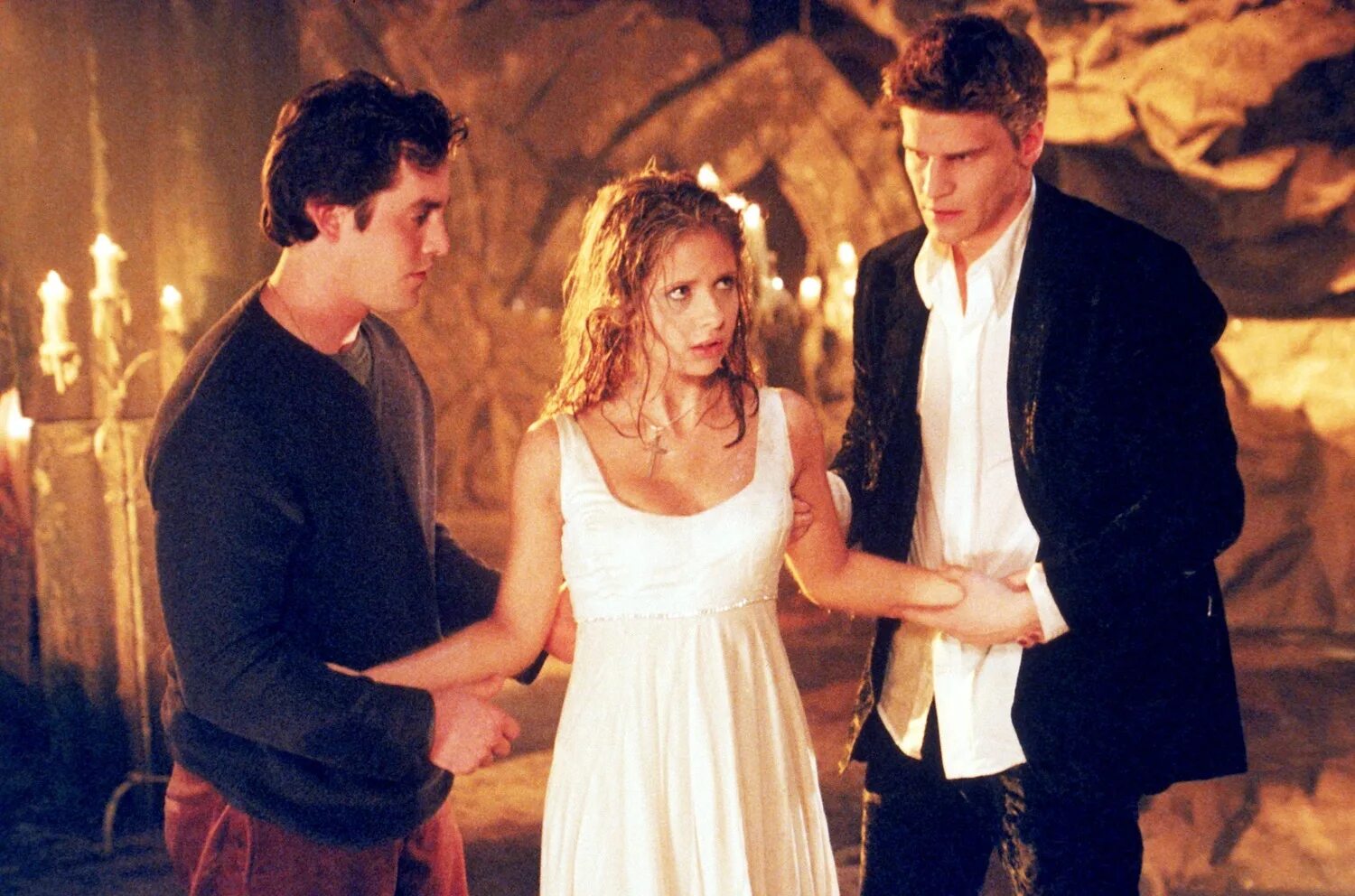 Buffy vampire. Баффи истребительница вампиров. баффи – истребительница вампиров  buffy the vampire slayer (1997–2003).