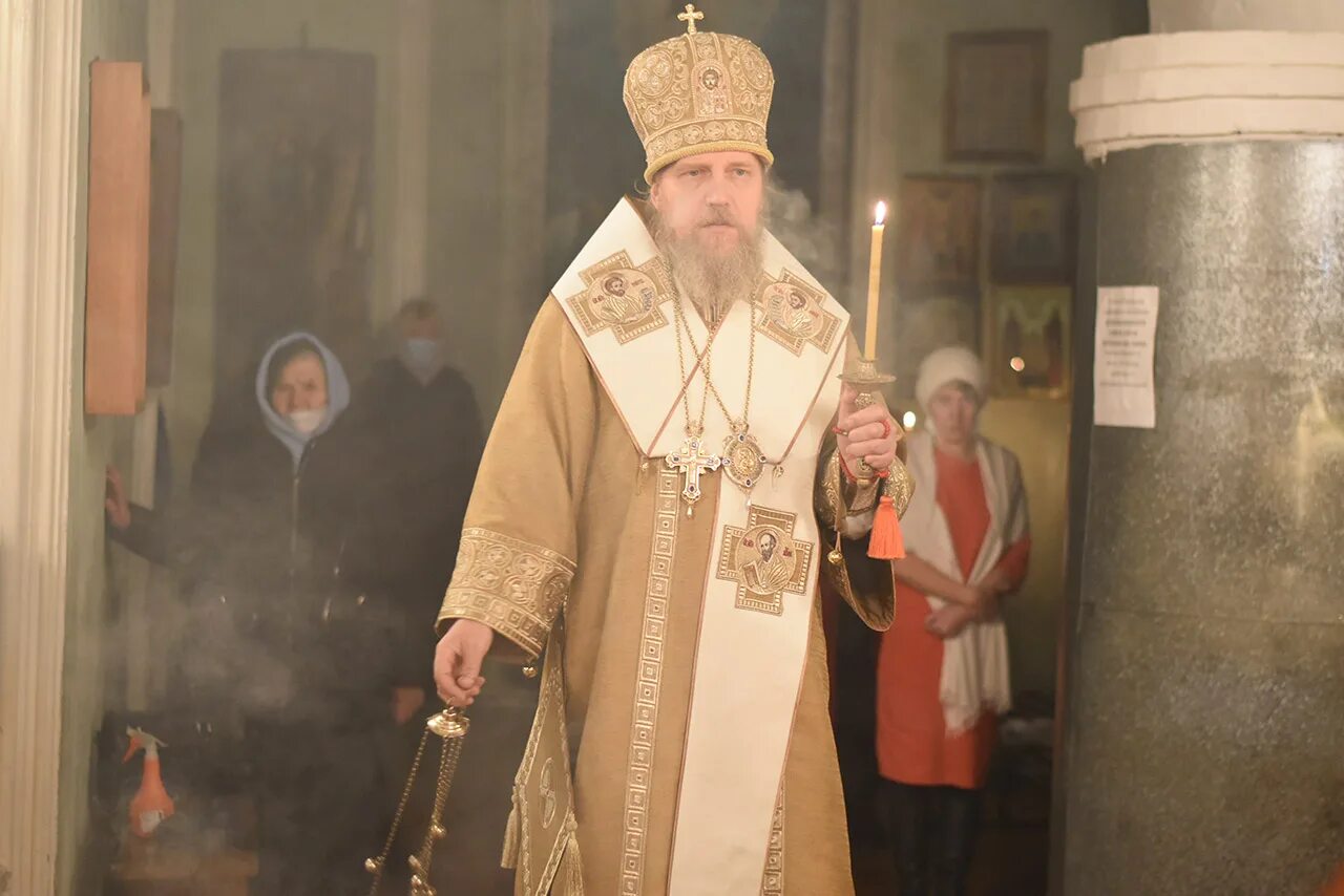 владыка матфей англия. антоний епископ ахтубинский и енотаевский владыка. владыка всеволод. епископ матфей шуйский. епископ всеволод понич ахтубинский и енотаевский.