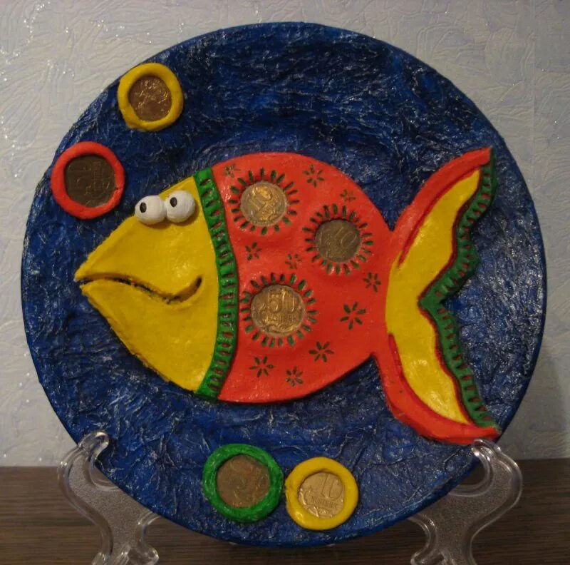 Тарелка из папье маше. Тарелка папье. Папье маше тарелка. Тарелка из папье маше. Папье маше тарелка.