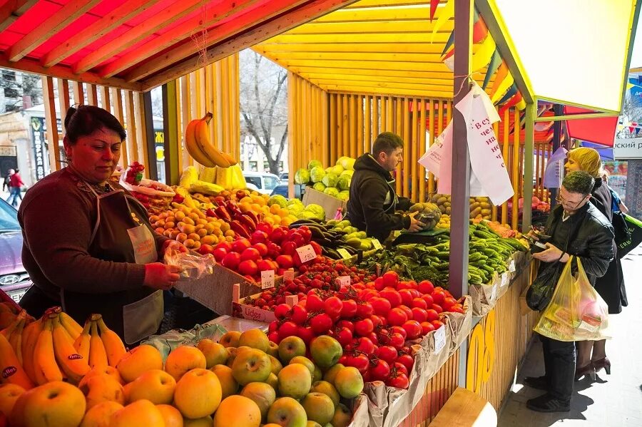 Ростов на дону рынок 2021. Ярмарка в ростове. Где в ростове ярмарки. Где в ростове ярмарки. Донской рынок на новой.