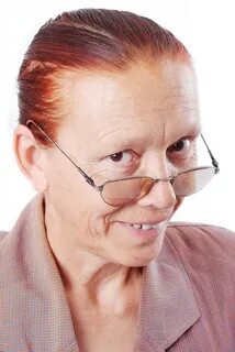 Тетя в очках