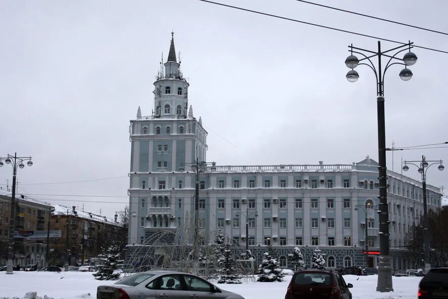 Башня смерти пермь почему так. Башня смерти Пермь. ГУВД Пермь башня смерти. Здание ГУВД Пермь. Здание управления внутренних дел Пермского края.