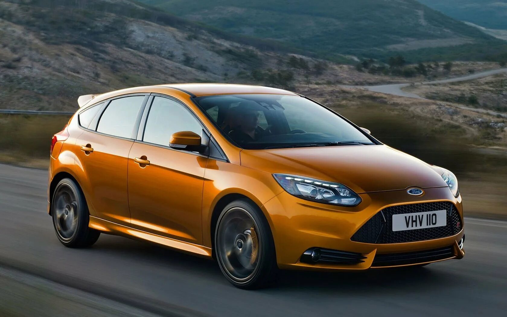 Машины форд хэтчбек. Форд фокус. Ford Focus St 2012. Ford Focus St 2010. Ford Focus 2011.