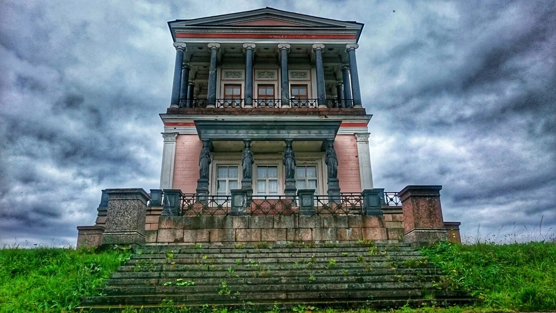 Ломоносовский район спб дома. Дворец Бельведер Штакеншнейдер. Дворец Бельведер Низино. Дворец Бельведер в Петергофе. Бельведер Луговой парк Петергоф.