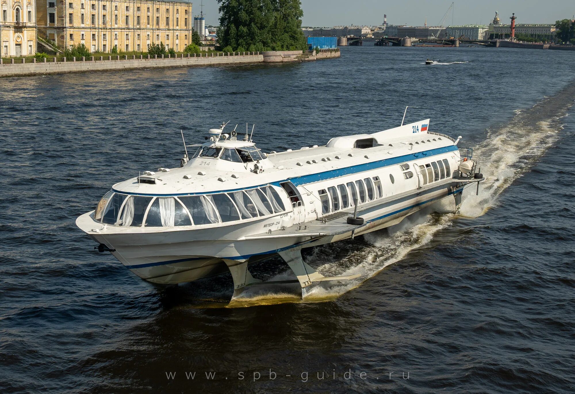 Петербург петергоф метеор цена билета. Метеор Санкт-Петербург Петергоф. Метеор в Петергоф. Метеор Санкт-Петербург Петергоф Кронштадт. Санкт-Петербург Метеор до Петергофа.