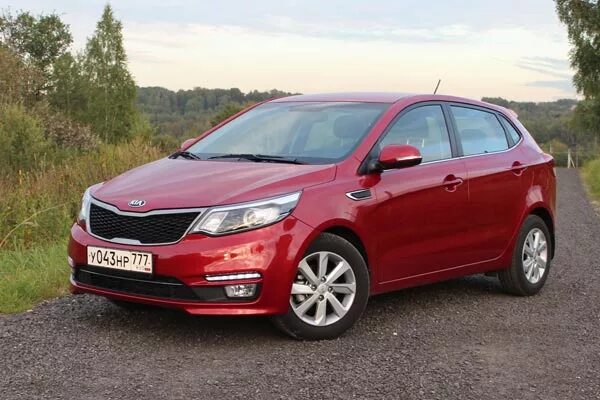 Kia Rio старый кузов. Киа Рио старый кузов седан. Киа Рио в Старом кузове седан. Киа Рио 2015 звезды.