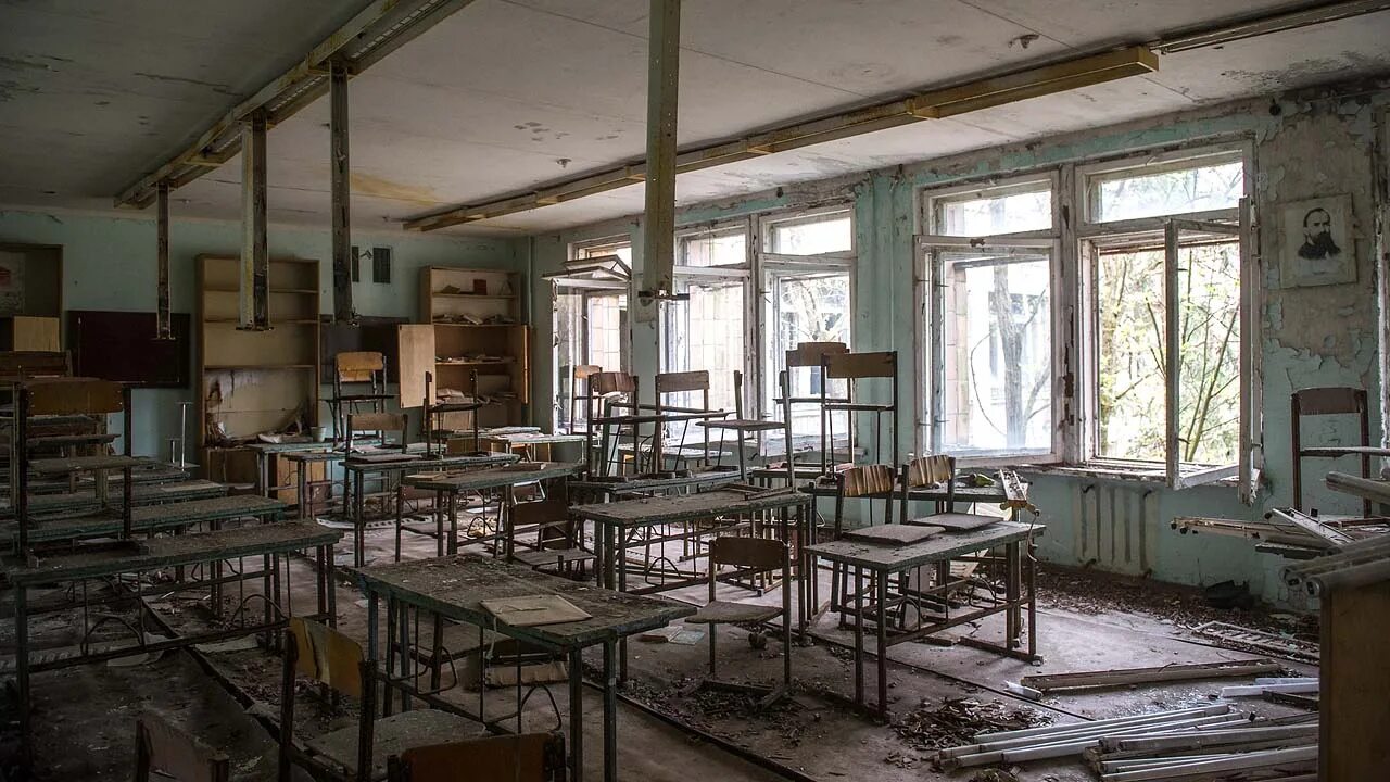 Школа в чернобыле. Чернобыль зона отчуждения припять школа. чернобыль школа номер 2. 3 школа чернобыля. 4 школа чернобыль.