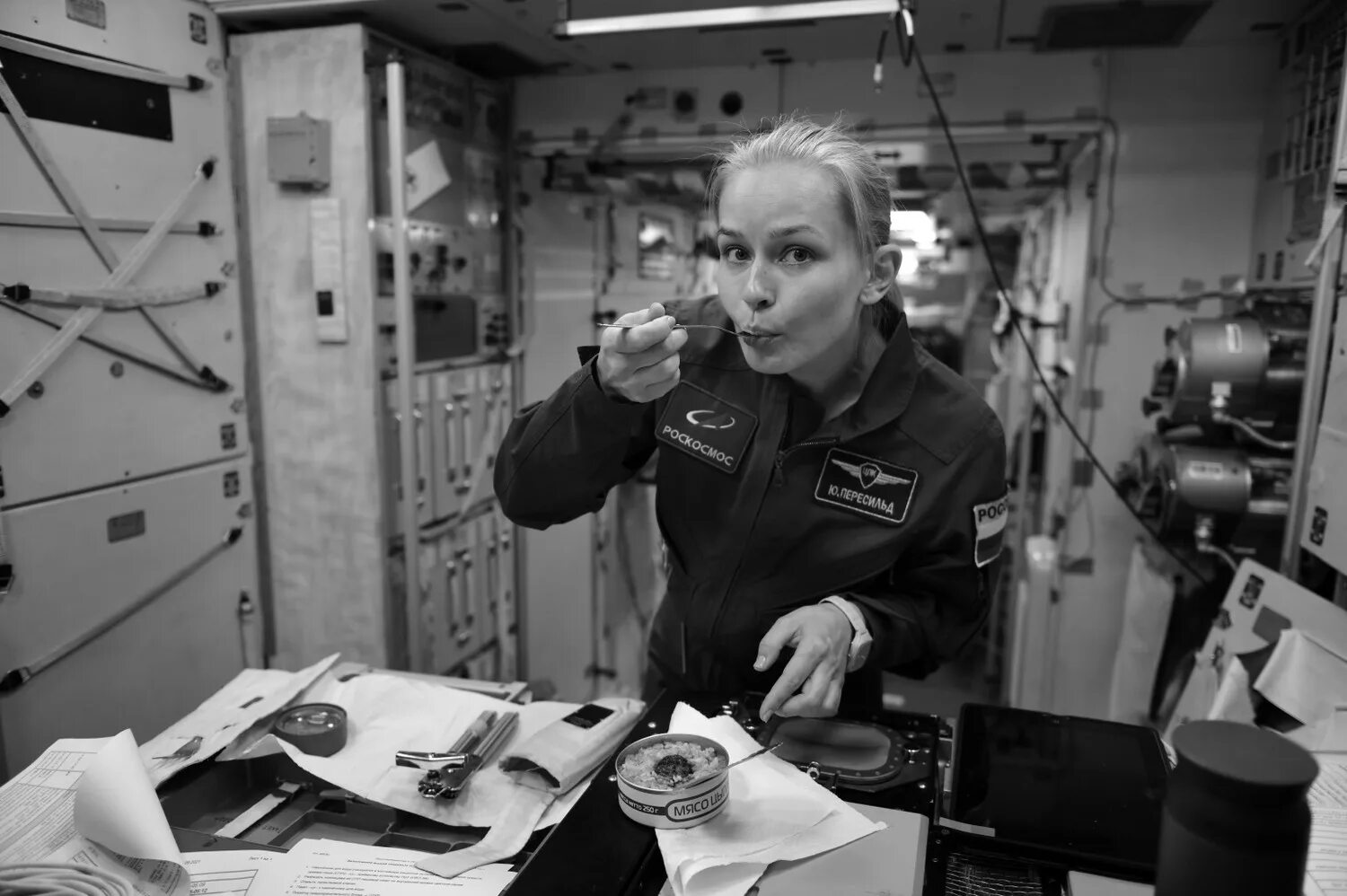 Юлия пересильд на мкс. Фильм про космос россия 2023. Милош бикович вызов кадры. Космонавты. Вызов фильм 2023.