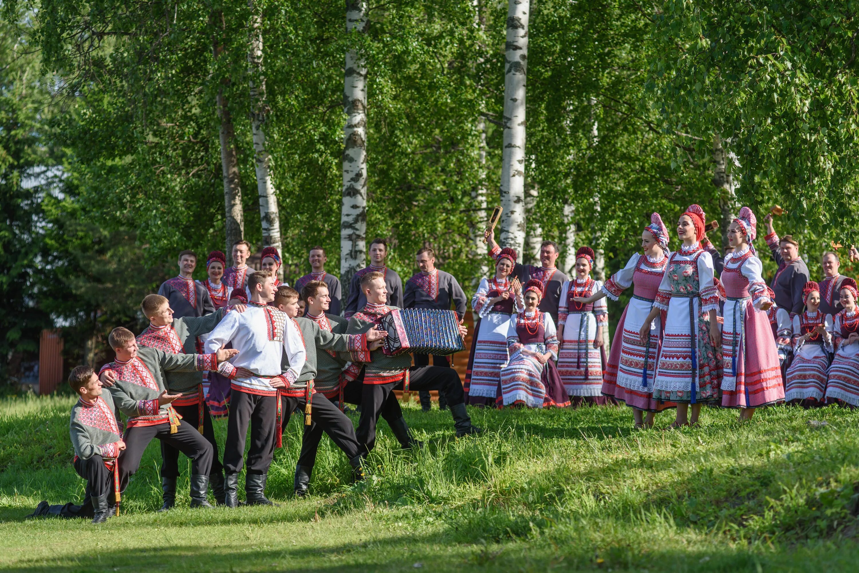 Коми филармония сайт. Республика коми филармония. асъя кыа ансамбль коми. коми республиканская филармония. ансамбль русь печорская.
