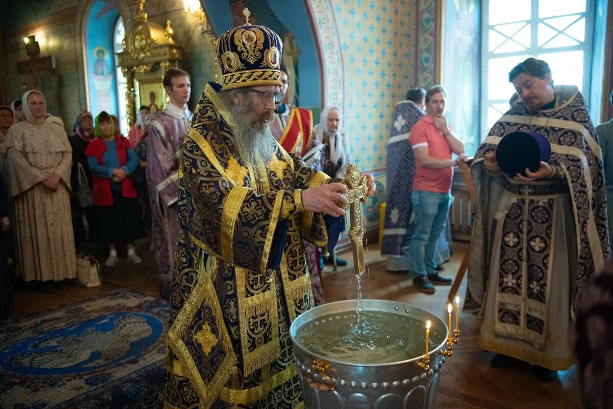 Томская митрополия русской православной церкви. Сайт томской епархии. Епархии рпц. Томская епархия смуглый иподьякон. Культуры храм в камне.