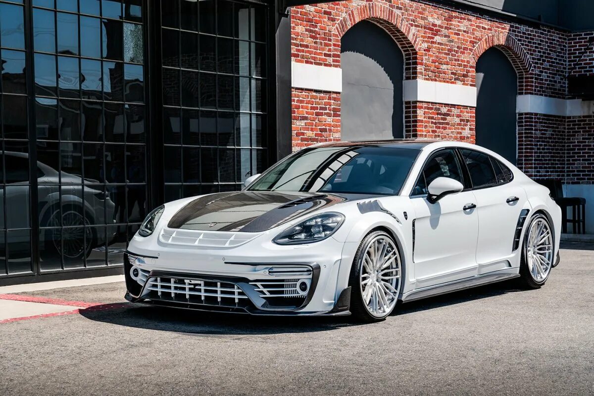 Порше панамера мансори. Panamera mansory. Porsche panamera 2022 mansory. Порше мансори. Porsche cayenne mansory.