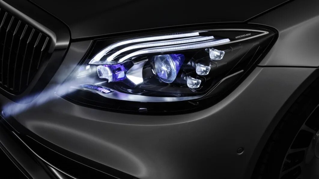 Light avto. Мерседес Майбах фары. Лазерные фары Мерседес 223. Mercedes Maybach 2022 Headlight. Фары Мерседес мультибим 213.