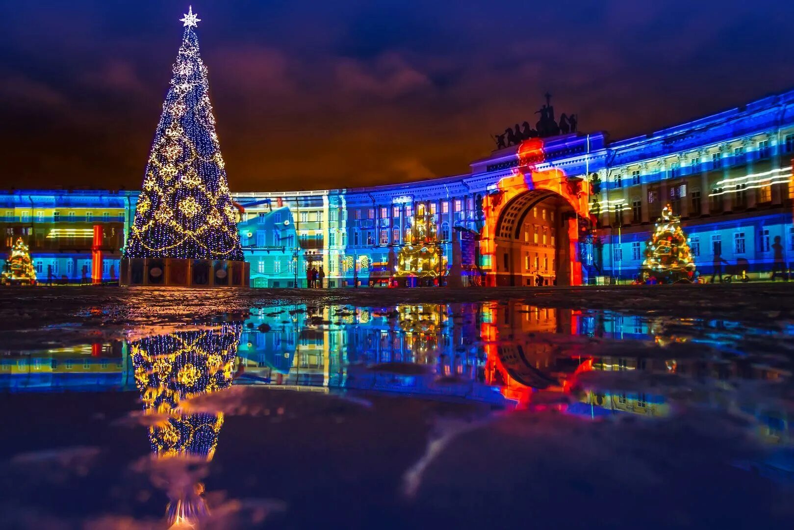 Спб нов ру. Новогодний Санкт-Петербург. Новогодний Питер. Новогодний Петербург экскурсия. Питер в новогодние праздники.