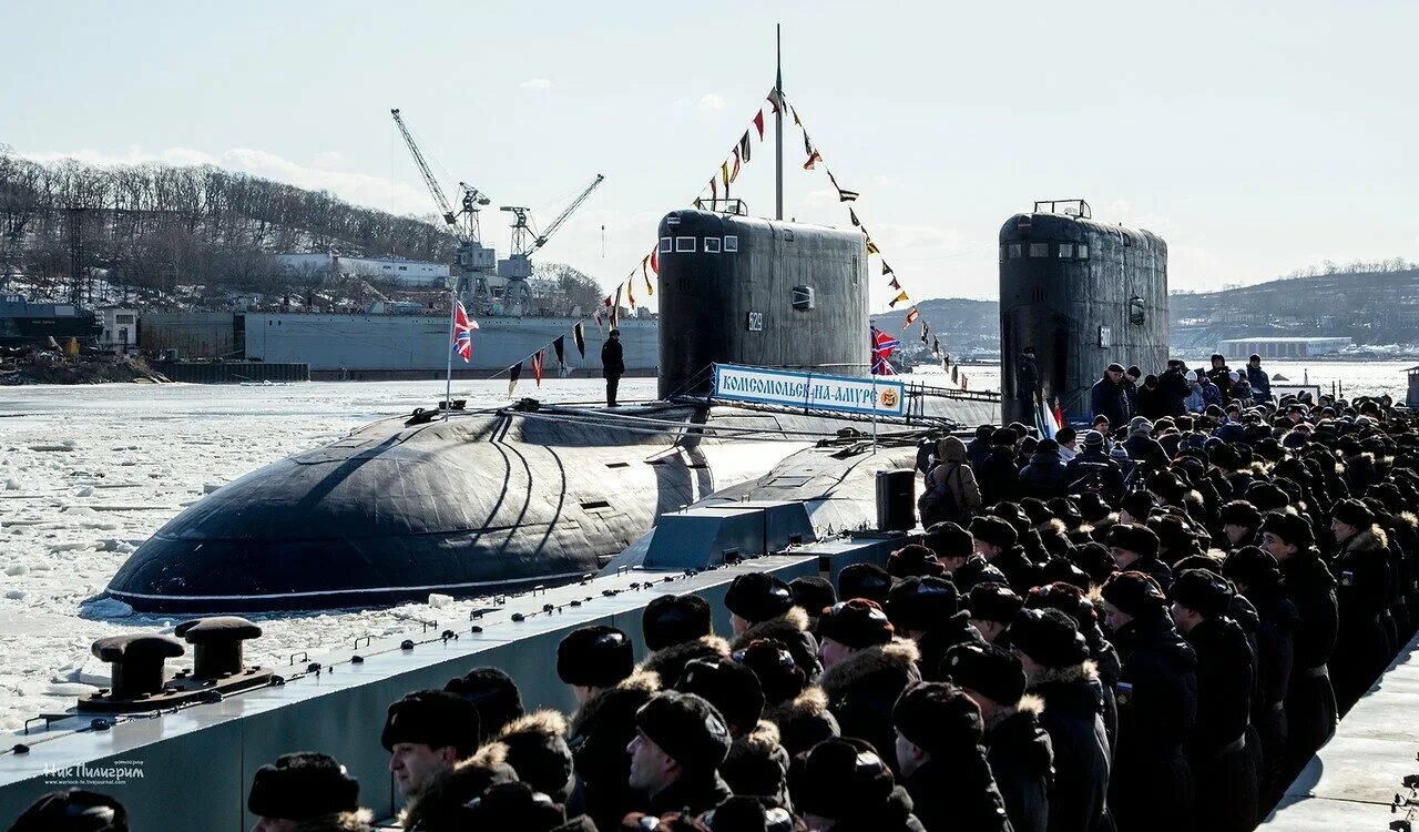 Подводный флот тихоокеанского флота. Подводная лодка б-187 «Комсомольск на Амуре». Владивосток малый Улисс 19 бригада подводных лодок. Г Владивосток бухта Улисс 19 бригада подводных лодок. База подводных лодок Тихоокеанского флота России.