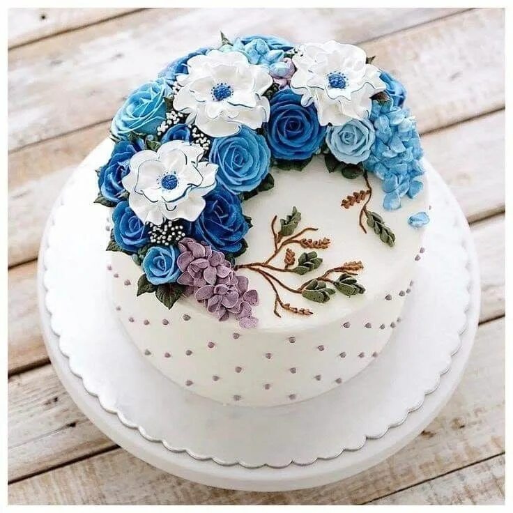 Cake decorating. Торт с цветами. Красивые кремовые торты. Кремовое украшение торта. Торт с цветами из крема.