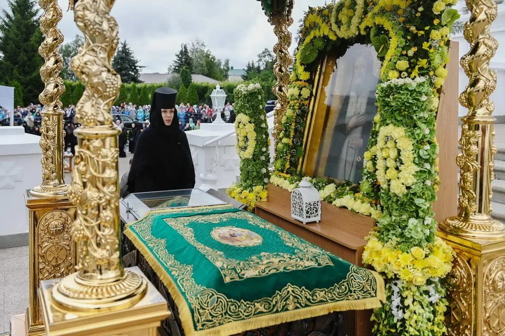 Служба серафиму саровскому. Служба серафиму саровскому