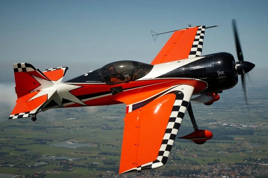 пилотажный самолет су 26. танк паттон м26. спортивный самолет су-26. су 26 истребитель. средний танк м26 «першинг».