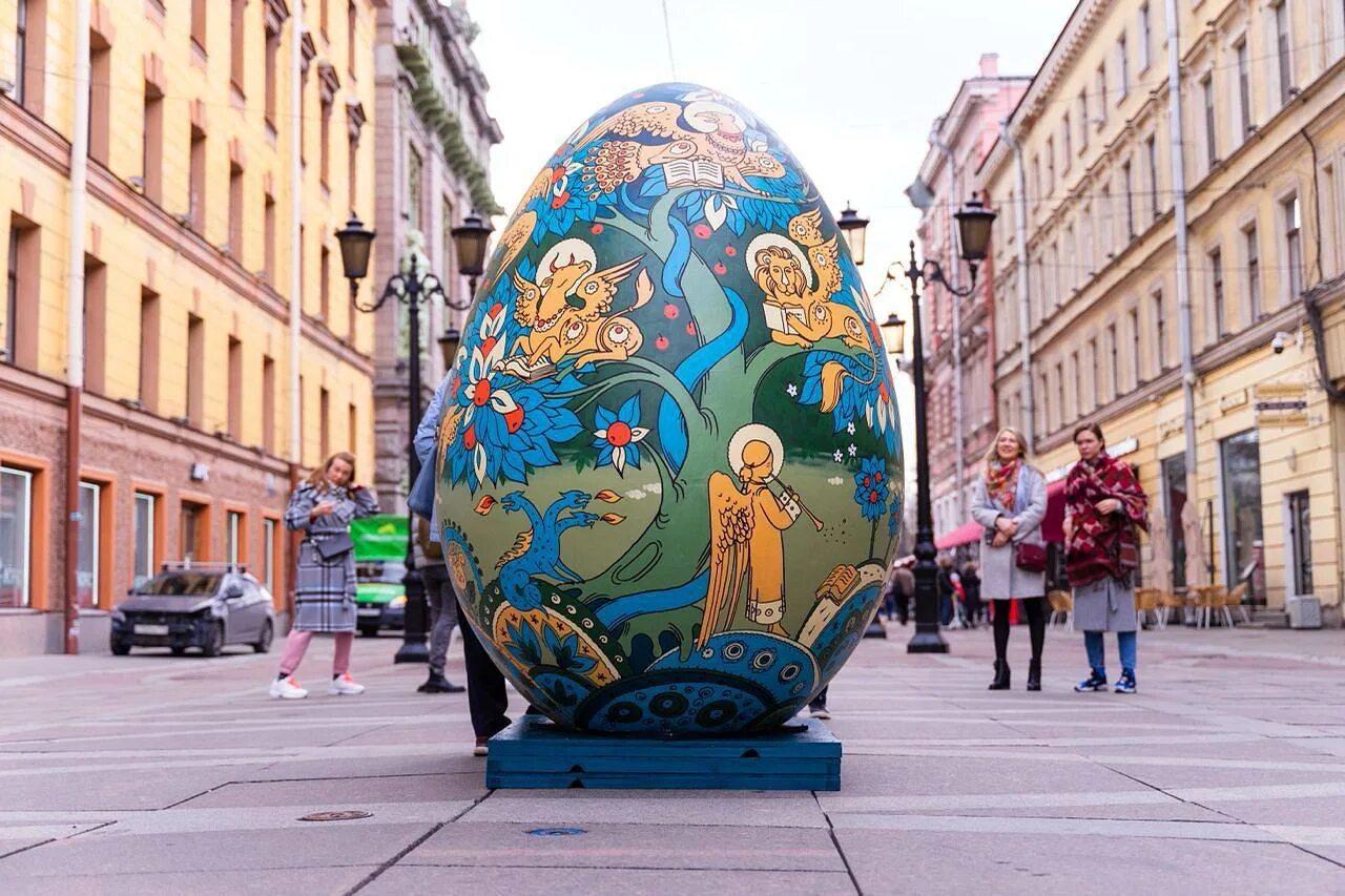 Пасха в питере. Пасхальная ночь. Маленькие куличи на пасху. Пасха в петербурге. Композиция на пасху.