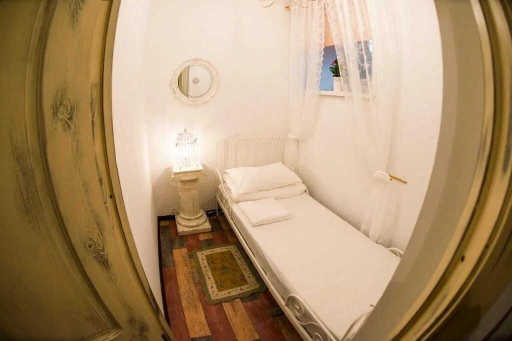 Хостел «город & море». Хостел gorod патриаршие. Хостел город патриаршие москва отзывы. Хостел город патриаршие москва. Хостелы на патриарших прудах.