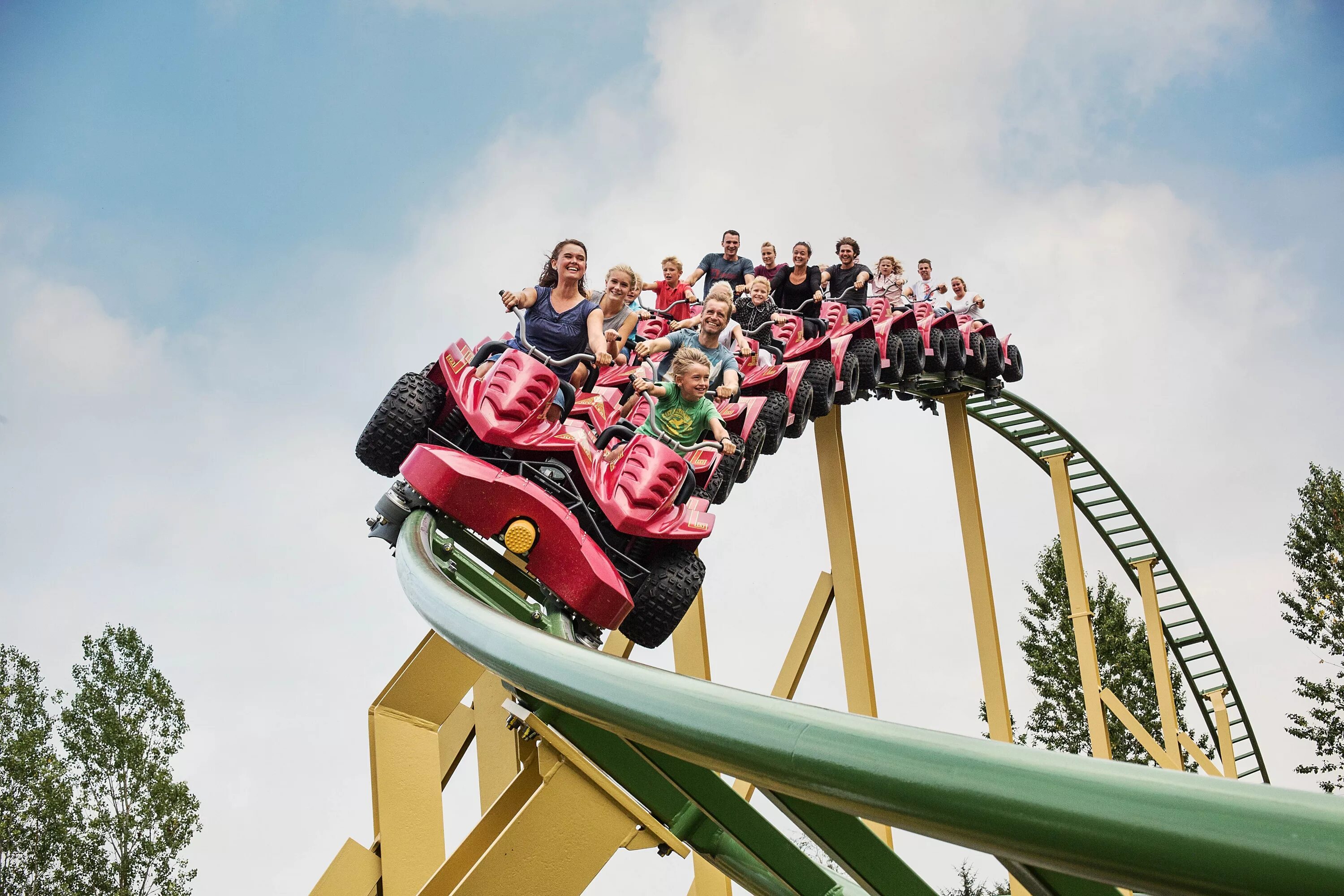 Реальные развлечения. Roller Coaster аттракцион. Аттракцион: американские горки (Mini Otto).