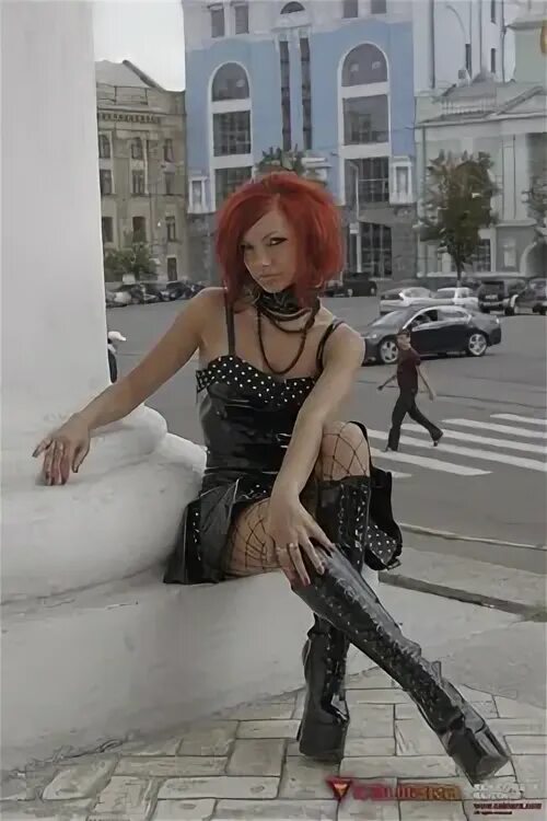 Calmara justine. Marilyn yusuf heels. Calmara nicole мини. Девушки в кожаных леггинсах. Calmara justine.