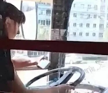 Избила водителя троллейбуса