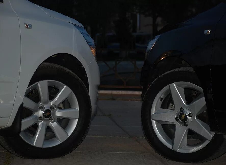 Диски шевроле кобальт r14. Chevrolet cobalt диски r17. шины шевроле кобальт r15. диски на шевроле кобальт r16. диски на кобальт r17 шевроле.