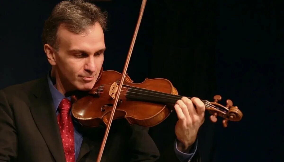Сарасате скрипка. Gil shaham. пабло сарасате. скрипач. скрипач сарасте.