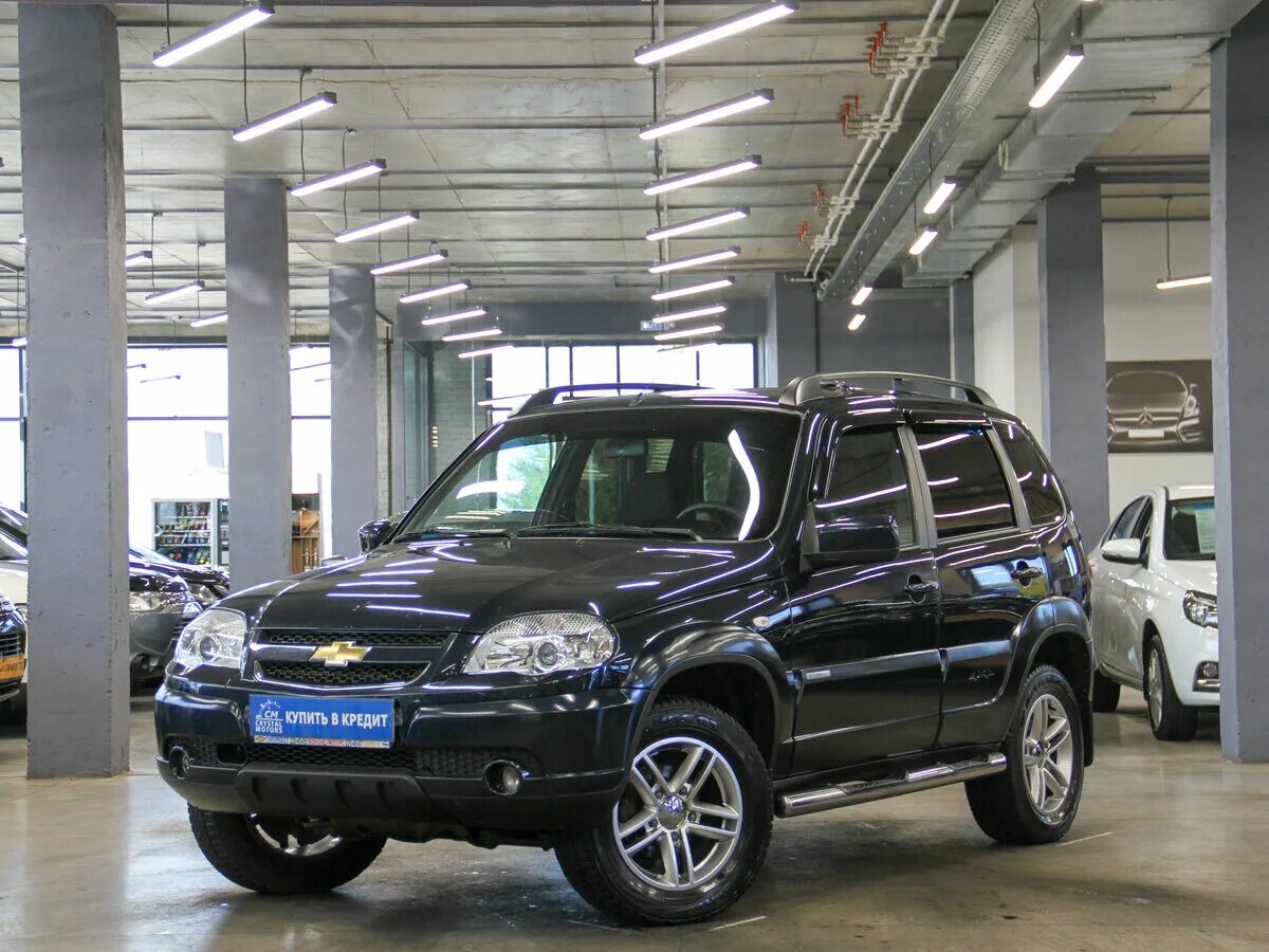 Нива шевроле с пробегом курск. Шевроле нива 2012. chevrolet niva 2012 год. нива шевроле 2018г. нива шевроле 2012 красная.