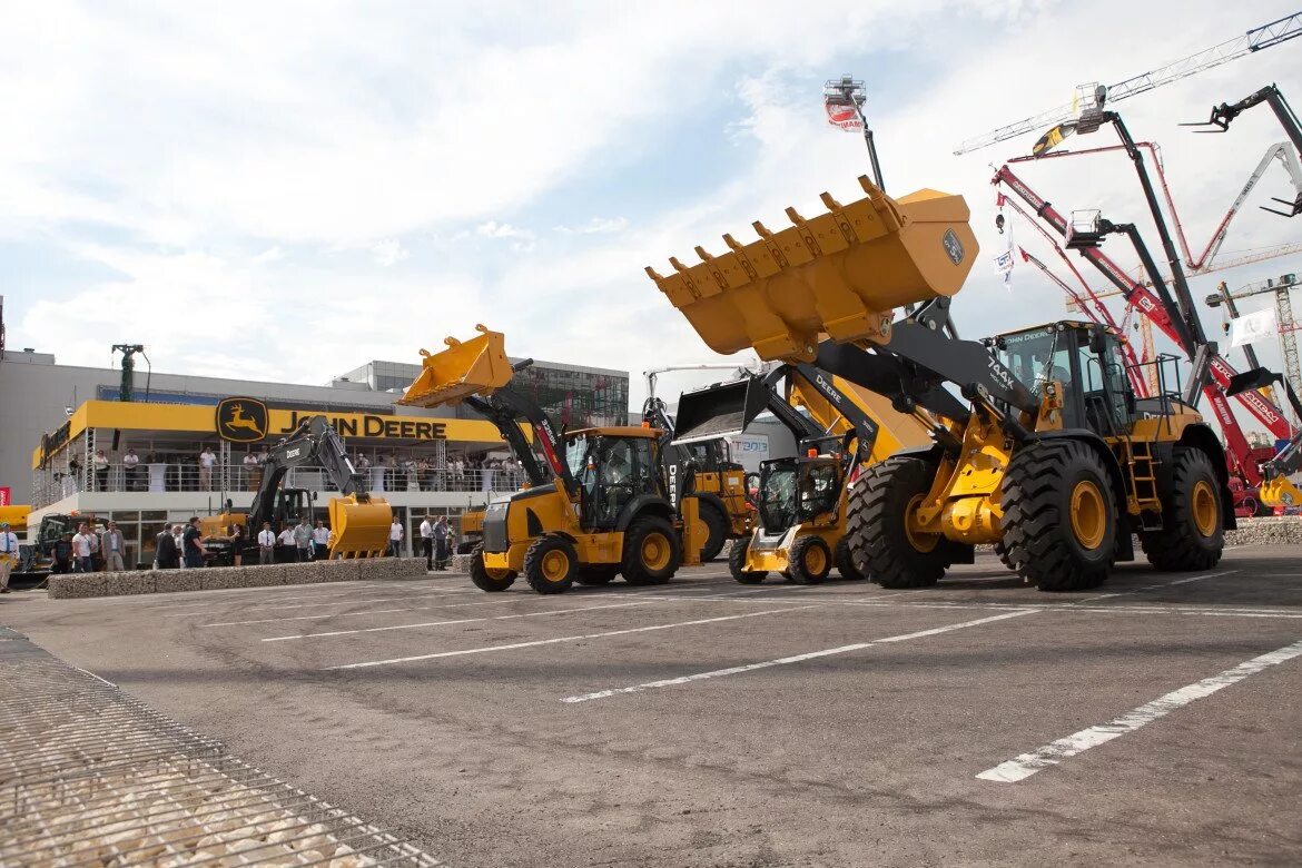 Строительные машины аренда. John Deere дорожно строительная техника. Дорожная техника Джон Дир. John Deere каток дорожно строительная техника. Дорожностороительная техника.