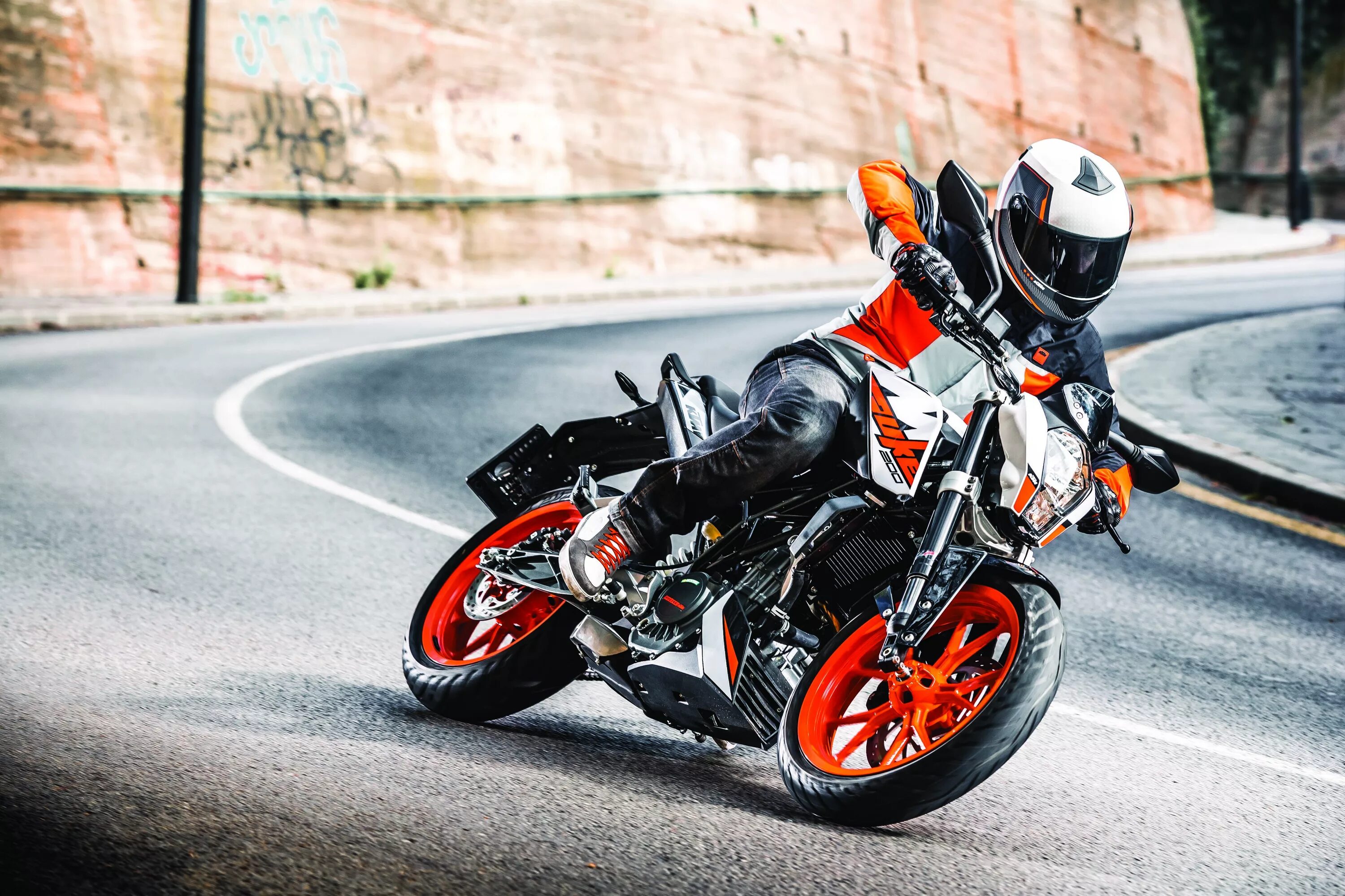 Ктм 200. Ктм 200 duke. ktm duke 200. ktm duke 200 мотоцикл. ktm duke 200 2025.