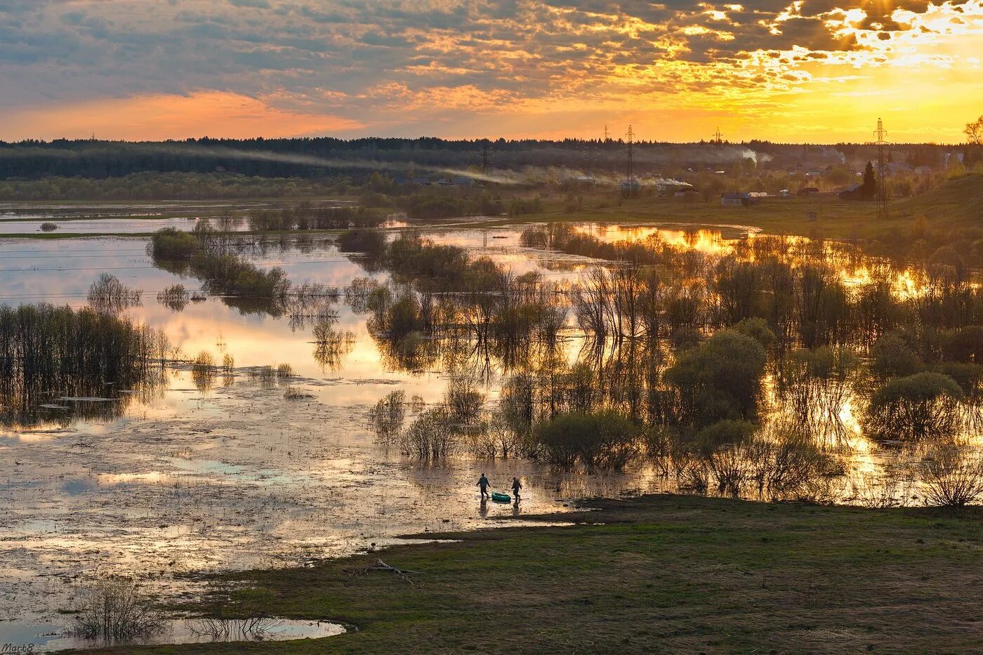 Озера разлив реки. Жиздра река разлив 2023. Голыгино разлив реки. Разлив реки зубцов Тверская область. Абатск разлив реки.