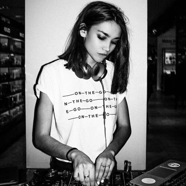 Карина Истомина Apple Music