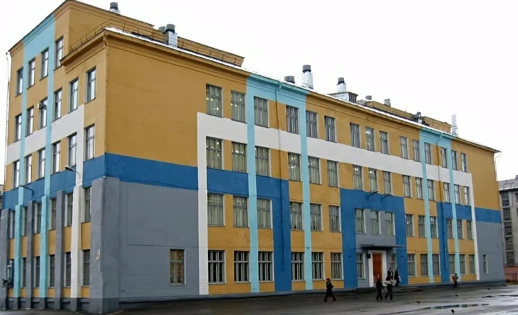 гимназия 6 воркута. воркута школа 6. гимназия 2 воркута. ленина 36 воркута. гимназия 2 воркута.