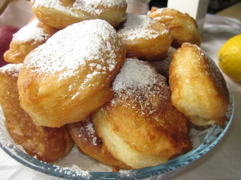 Печенье пышка. Пышки на кефире. Самый простой рецепт пышных. Сырные пышки на сметане. Пышки на дрожжах.