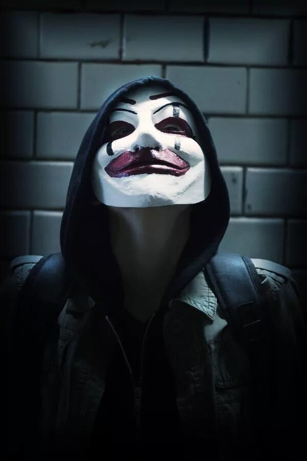 Who am you. Clay whoami. mrx whoami.